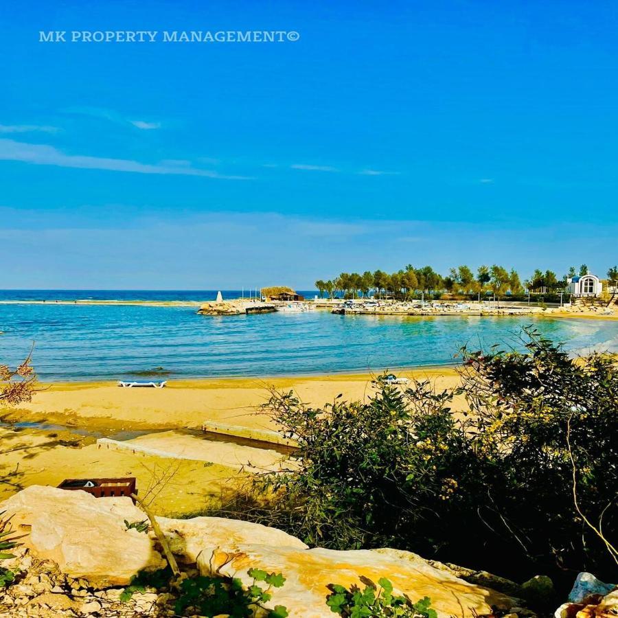 By The Beach Villa Natalya プロタラス エクステリア 写真